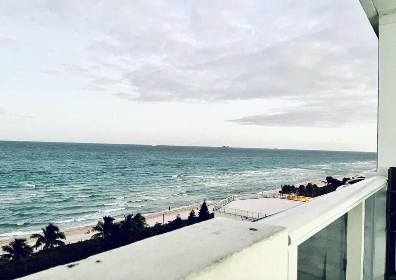 Balcony Direct Ocean Front. Free Valet Parking. Right At Ocean. Daire Miami Beach Dış mekan fotoğraf